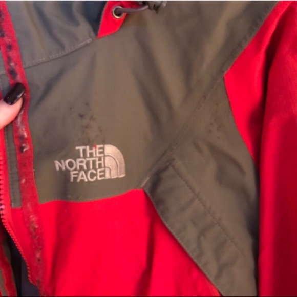 North Face red and gray Gore Tex rain jacket - Picture 4 of 8